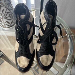 Sam Edelman Black and Cream Heeled Boots